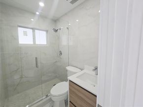 2530 NW 111th St, Miami FL 33167