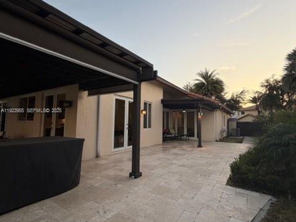 5907 NW 110th Ct, Doral FL 33178