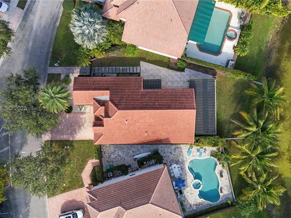 5907 NW 110th Ct, Doral FL 33178