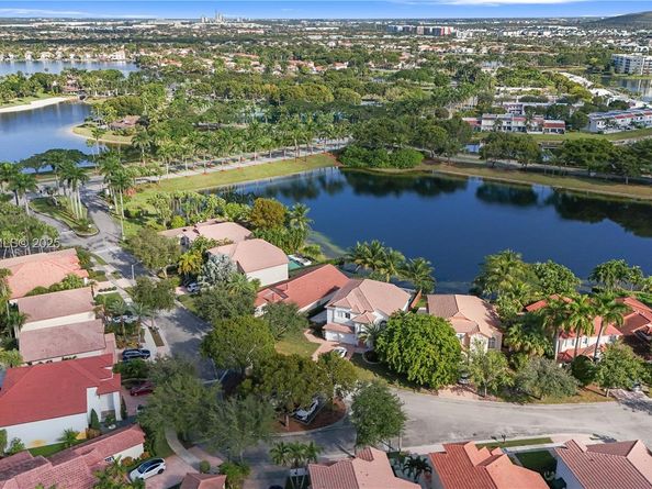 5907 NW 110th Ct, Doral FL 33178