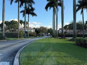 5907 NW 110th Ct, Doral FL 33178