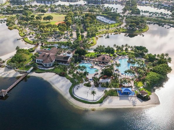 5907 NW 110th Ct, Doral FL 33178