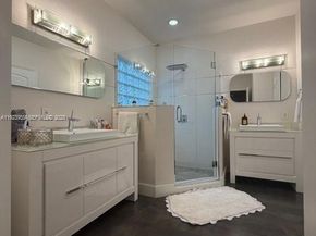 5907 NW 110th Ct, Doral FL 33178