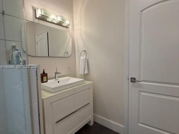 5907 NW 110th Ct, Doral FL 33178