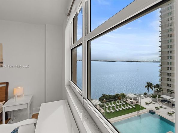 770 Claughton Island Dr 1010, Miami FL 33131