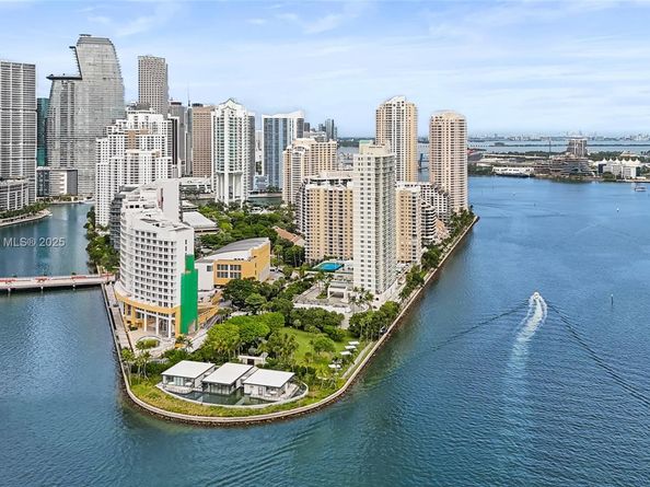 770 Claughton Island Dr 1010, Miami FL 33131