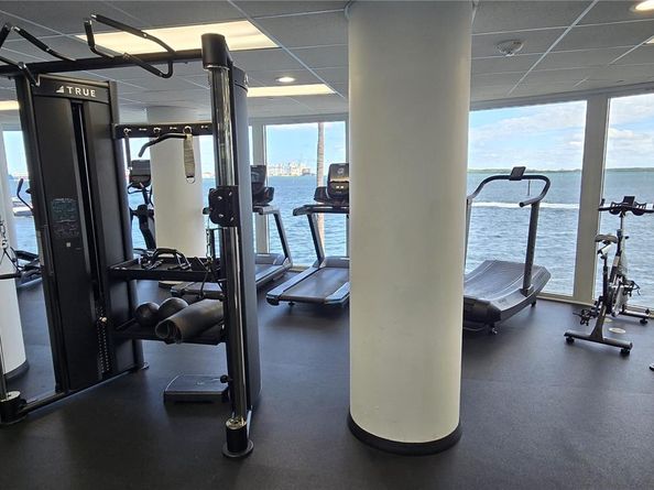 770 Claughton Island Dr 1010, Miami FL 33131
