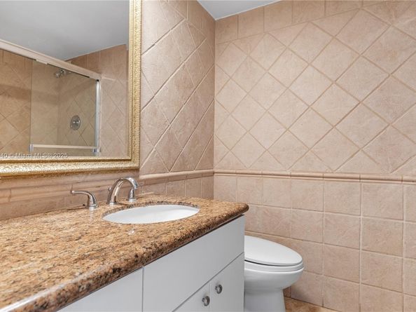 5700 Collins 10D, Miami Beach FL 33140