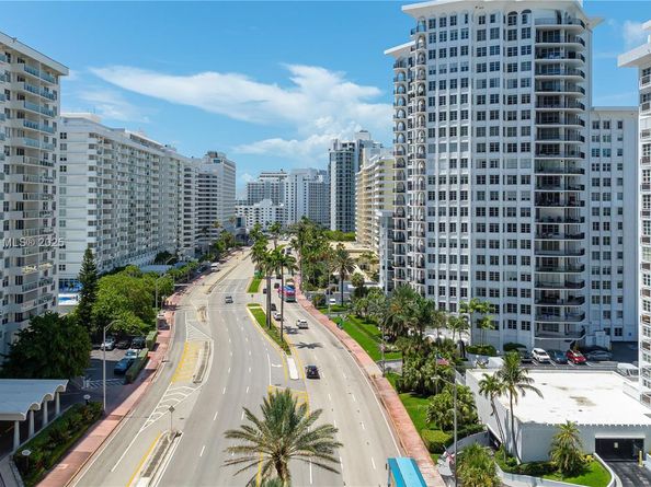 5700 Collins 10D, Miami Beach FL 33140