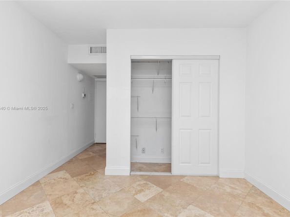 5700 Collins 10D, Miami Beach FL 33140