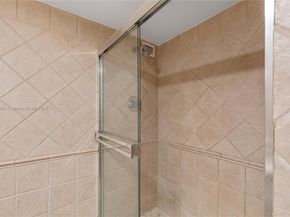 5700 Collins 10D, Miami Beach FL 33140