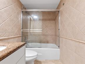 5700 Collins 10D, Miami Beach FL 33140