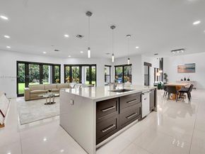 11231 NW 19th Ct, Plantation FL 33323