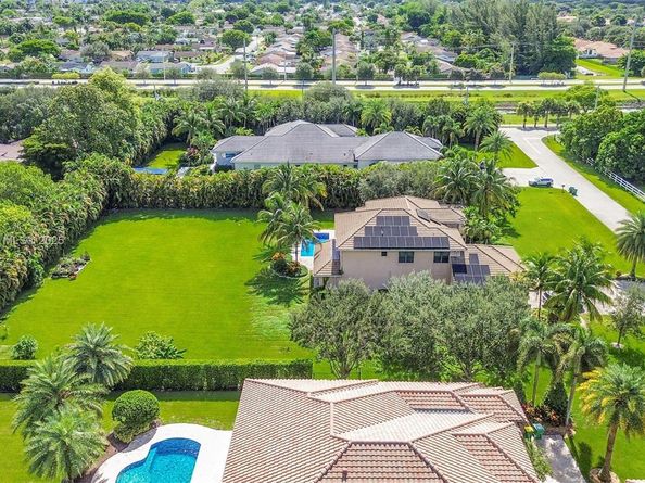 11231 NW 19th Ct, Plantation FL 33323
