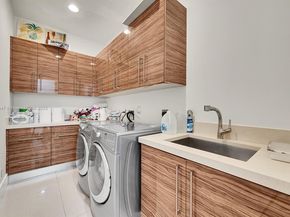 11231 NW 19th Ct, Plantation FL 33323