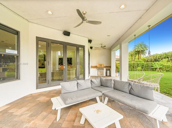 11231 NW 19th Ct, Plantation FL 33323
