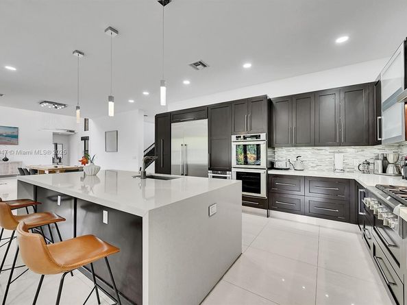11231 NW 19th Ct, Plantation FL 33323