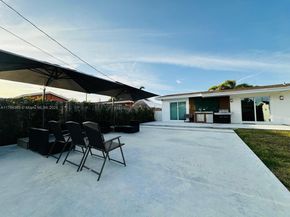 8320 Taft St, Pembroke Pines FL 33024