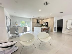 8320 Taft St, Pembroke Pines FL 33024