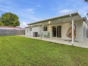 941 E 16th Pl, Hialeah FL 33010