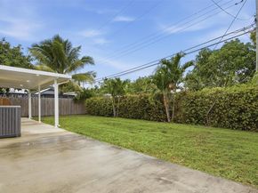 941 E 16th Pl, Hialeah FL 33010