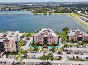 20850 San Simeon Way 5065, Miami FL 33179