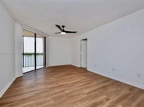20850 San Simeon Way 5065, Miami FL 33179