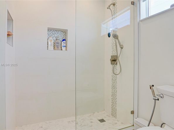 9573 SW 57th St, Miami FL 33173