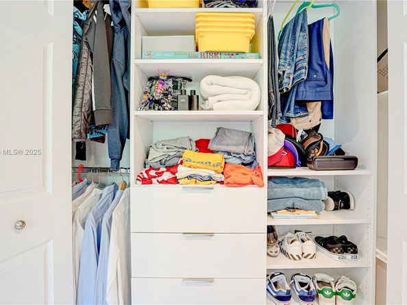 9573 SW 57th St, Miami FL 33173