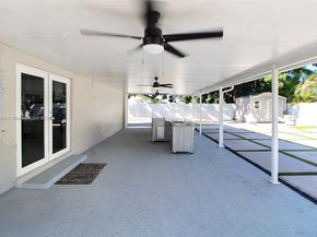 365 SW 17th Ave, Homestead FL 33030