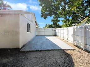 365 SW 17th Ave, Homestead FL 33030