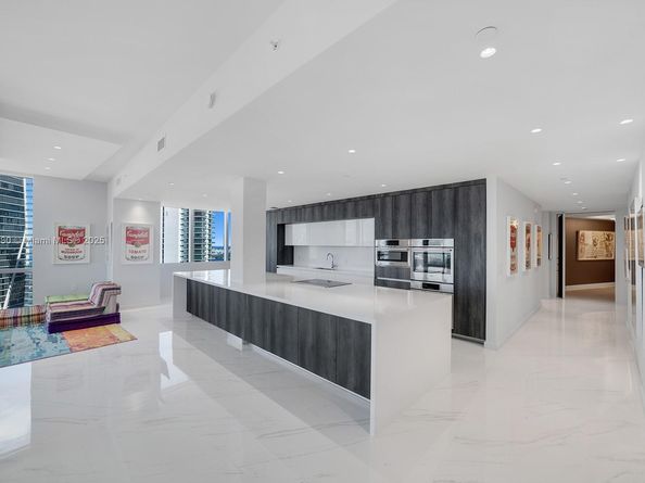 851 NE 1st Ave 4401/4402, Miami FL 33132