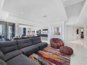 851 NE 1st Ave 4401/4402, Miami FL 33132