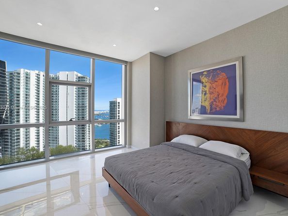 851 NE 1st Ave 4401/4402, Miami FL 33132