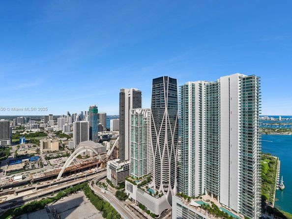 851 NE 1st Ave 4401/4402, Miami FL 33132