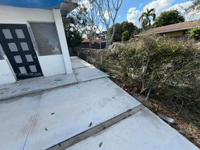 2530 NW 14th Ct, Fort Lauderdale FL 33311