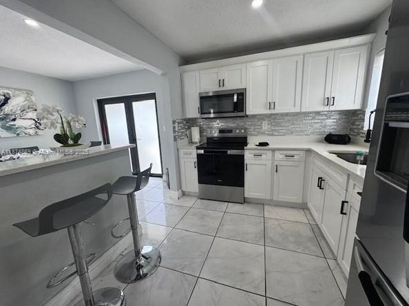3442 NW 182nd St, Miami Gardens FL 33056