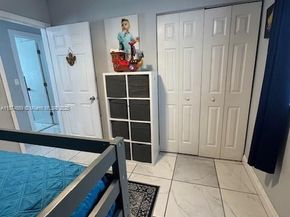 3442 NW 182nd St, Miami Gardens FL 33056
