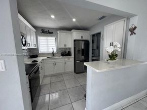 3442 NW 182nd St, Miami Gardens FL 33056