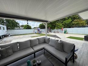 3442 NW 182nd St, Miami Gardens FL 33056