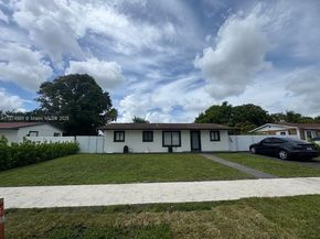 3442 NW 182nd St, Miami Gardens FL 33056