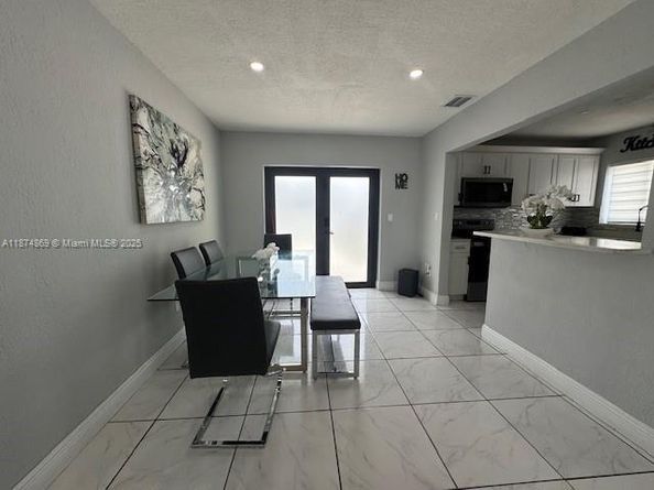 3442 NW 182nd St, Miami Gardens FL 33056