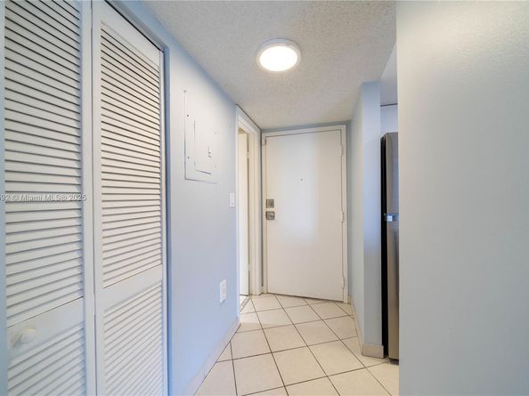 2600 Collins Ave 308, Miami Beach FL 33140