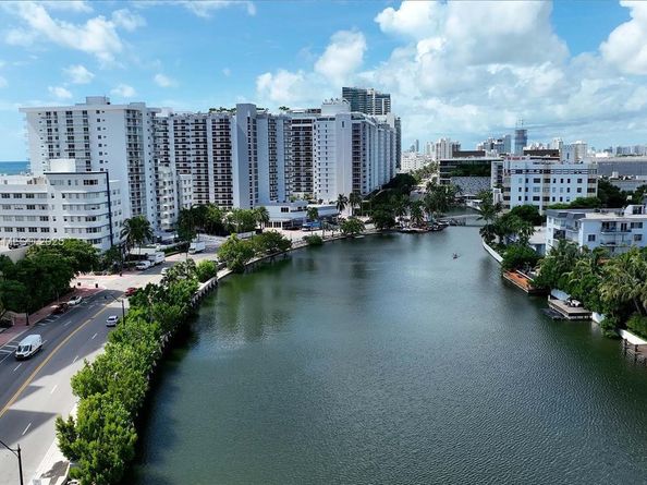 2600 Collins Ave 308, Miami Beach FL 33140