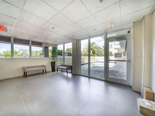 2600 Collins Ave 308, Miami Beach FL 33140