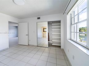 2600 Collins Ave 308, Miami Beach FL 33140