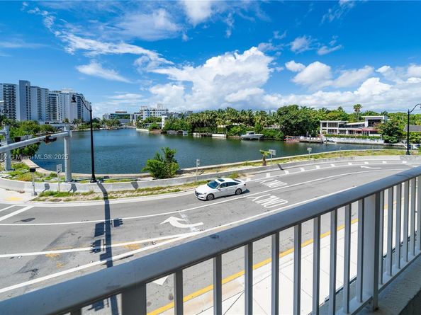 2600 Collins Ave 308, Miami Beach FL 33140