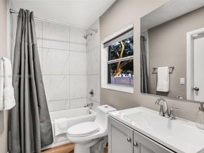 1100 NW 7th Ave, Fort Lauderdale FL 33311