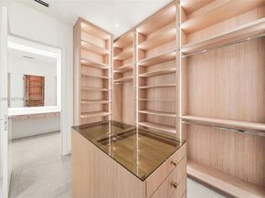 7700 SW 50th Ct, Miami FL 33143