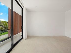 7700 SW 50th Ct, Miami FL 33143